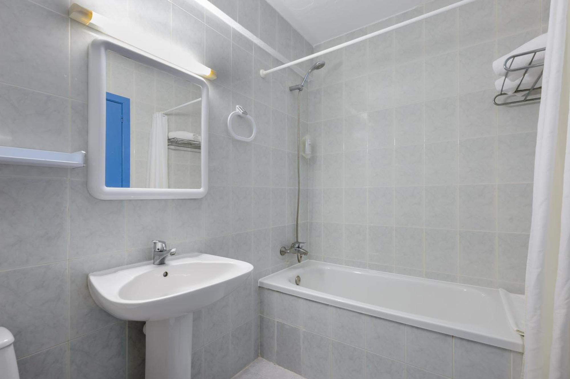 Hotel Apartamentos Vibra Central City - Adults Only San Antonio  Eksteriør bilde
